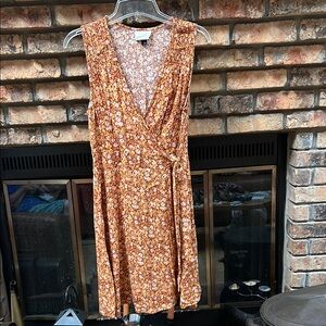 Universal Thread sleeveless Wrap Dress size M